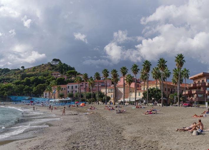 Incantevole E Tranquillo Borgo Storico Sul Mare San Lorenzo al Mare Eksteriør bilde